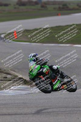 media/Nov-30-2025-TrackDaz (Sun) [[d8b22663df]]/A Group/Session 3 (Off Ramp)/